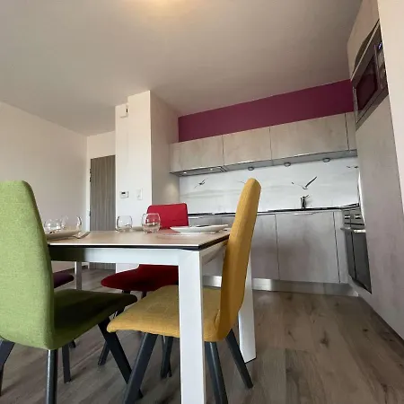 Neuf 3 Pieces Avec Terrasse, Proche Gare Et Vieux Port - 6 Couchages, Parking Inclus - Fr-1-246-588 Apartment *