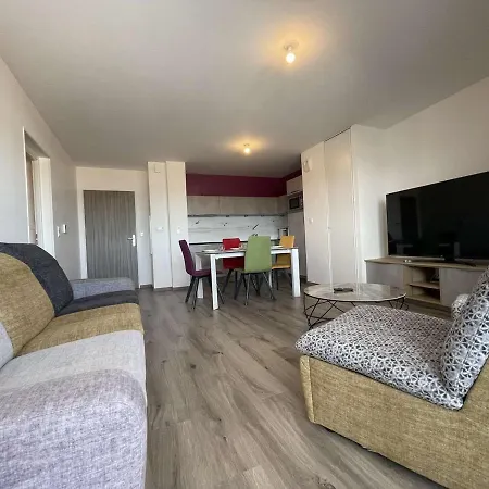 Neuf 3 Pieces Avec Terrasse, Proche Gare Et Vieux Port - 6 Couchages, Parking Inclus - Fr-1-246-588 Apartment *