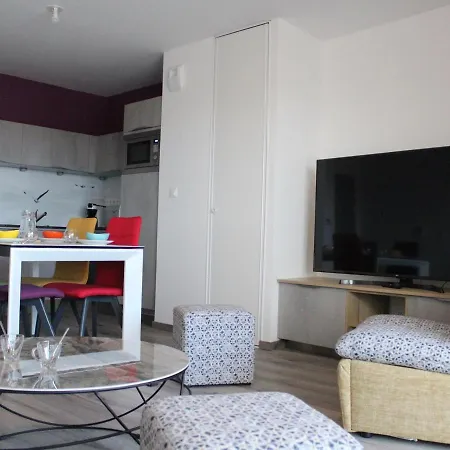 Apartment Neuf 3 Pieces Avec Terrasse, Proche Gare Et Vieux Port - 6 Couchages, Parking Inclus - Fr-1-246-588